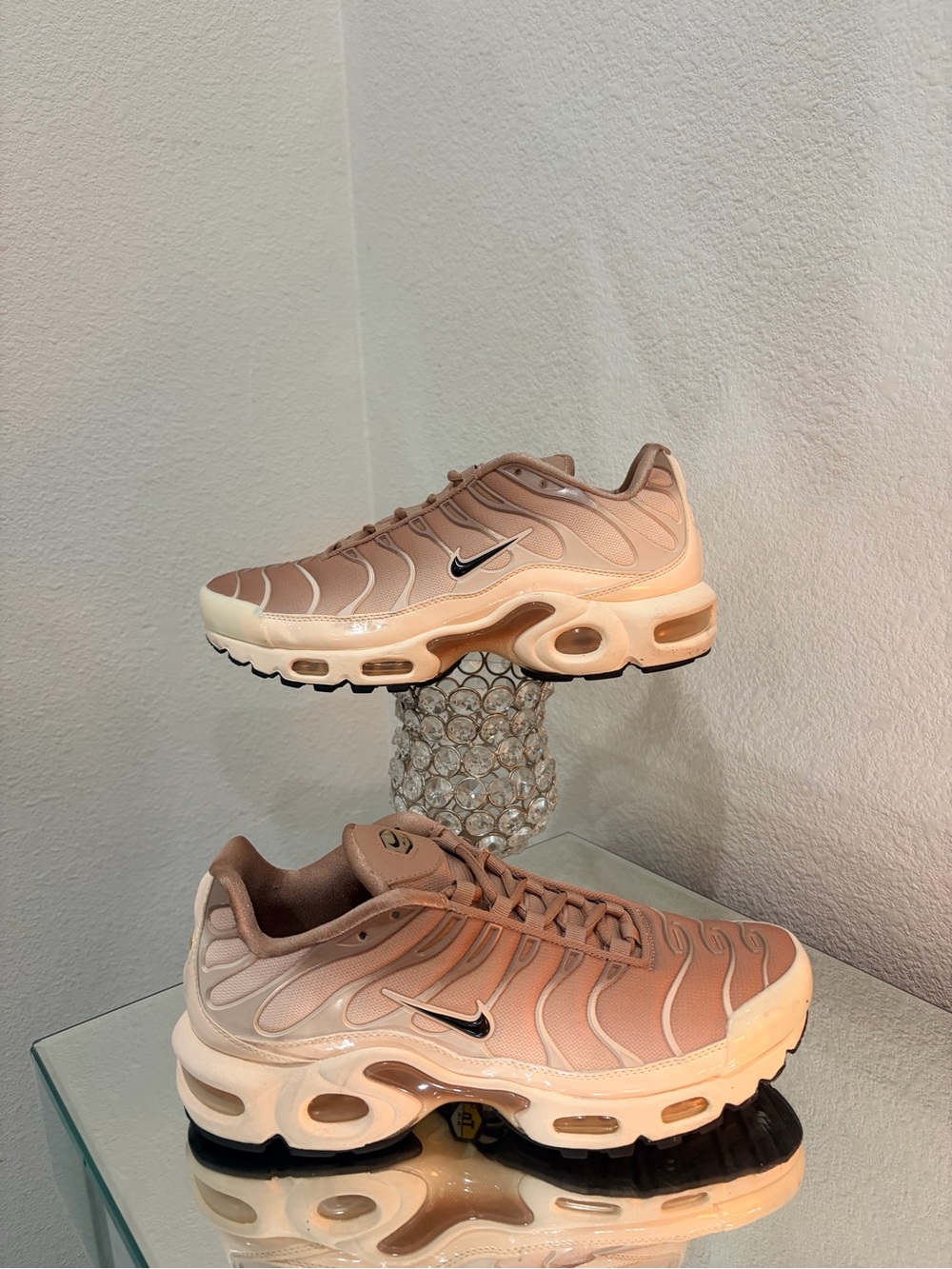 Nike airmax plus Women’s Blush Pink & Cream Sculpted-Sole Sneakers
